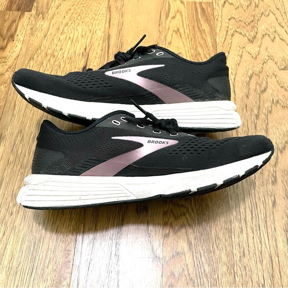 BROOKS Cushion Neutral Signal 3 athletic shoes black - Picture 3 of 10